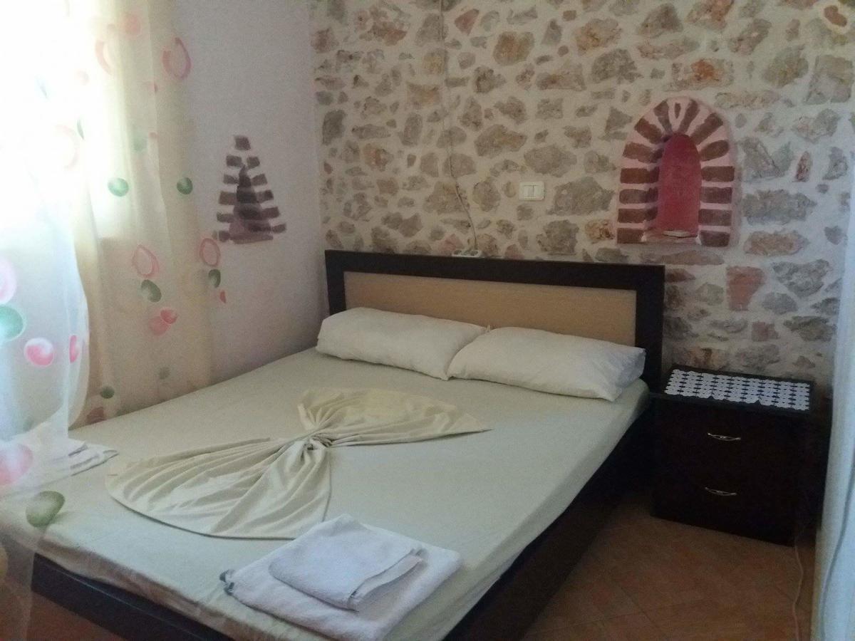 Altin Skrapari Guesthouse Ксамил Экстерьер фото
